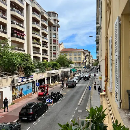 2p De Avec Balcon * Nice